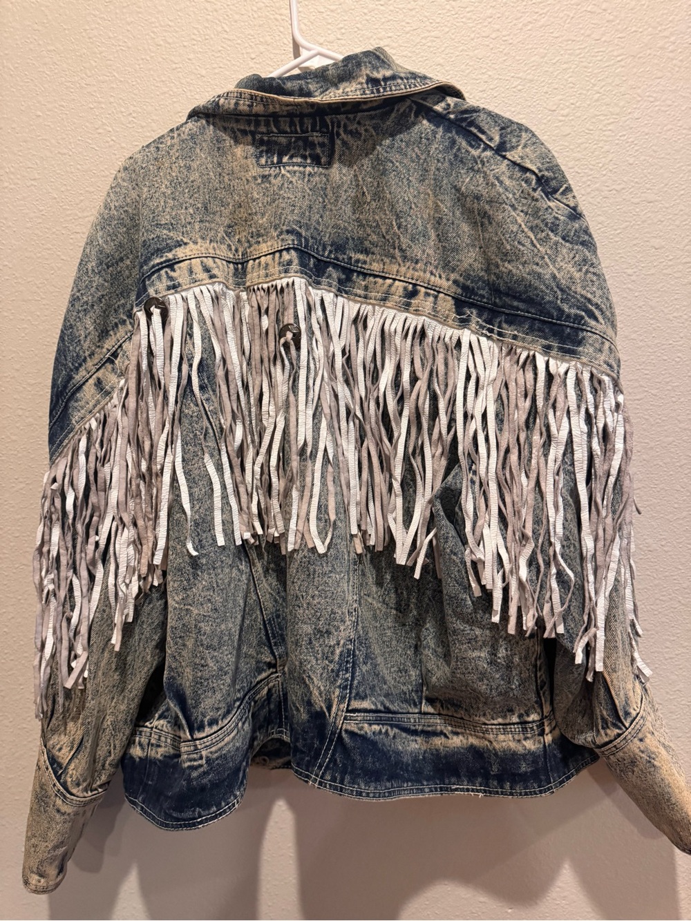 Women's Acid Wash Denim Jacket with White Fringe - Picture 2 of 4